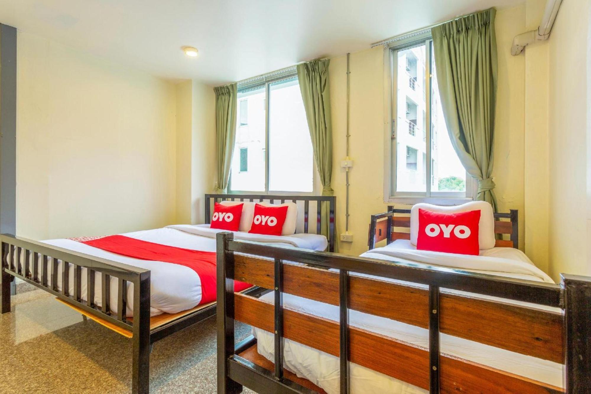 Oyo 928 Leaf Hostel Chiang Mai Bagian luar foto
