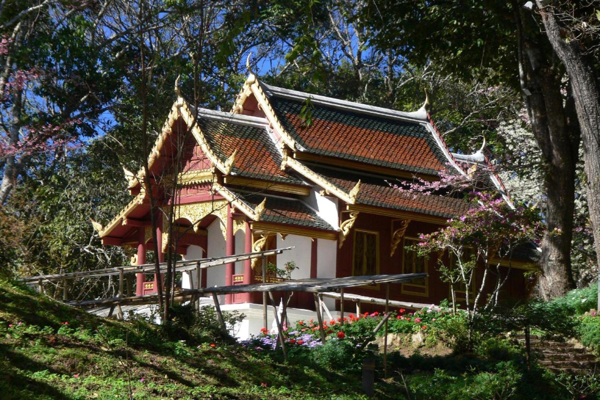 Oyo 928 Leaf Hostel Chiang Mai Bagian luar foto